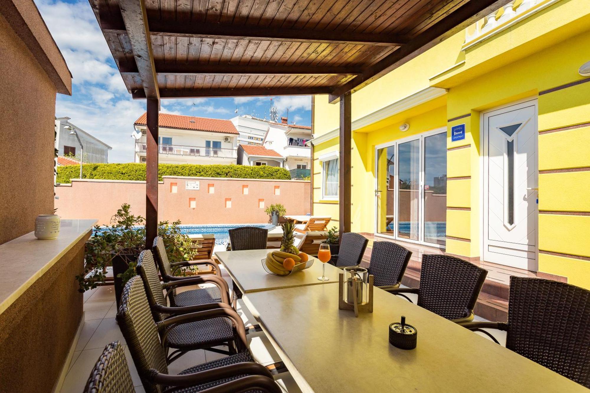 Apartment Anitea Pula